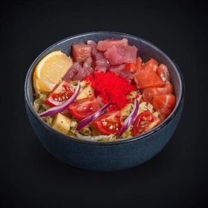 Поке с лососем и тунцом